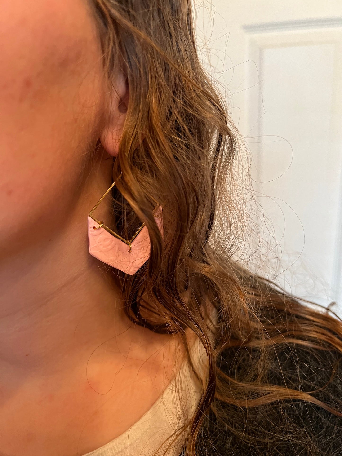 Pink textured dangling handmade clay earrings Lightweight delicate lace texture modern geometric gold hardware The Nikki