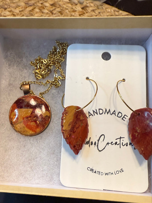 Fall colors necklace & earring SET leaf earrings marbled colors