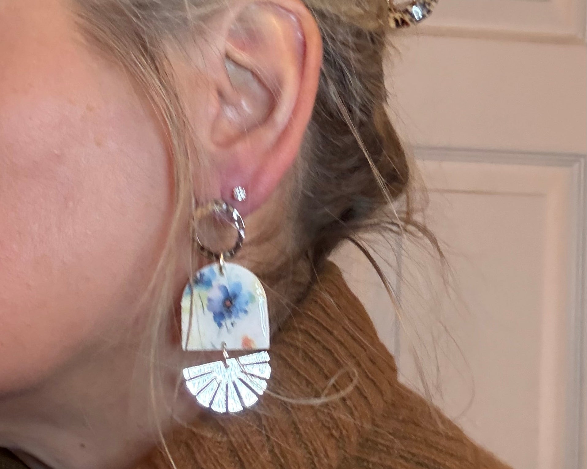 Summer Flower Collection Bold Polymer Clay Earrings Wedding Party Accessories Handmade Botanical Design Bridesmaid Gift Set Pink Blue Green Floral Pattern Dangle Earring silver Fan charm Collection Fashion Forward Style Resin Coated Jewelry Beautiful Wedding Mother's Day gift